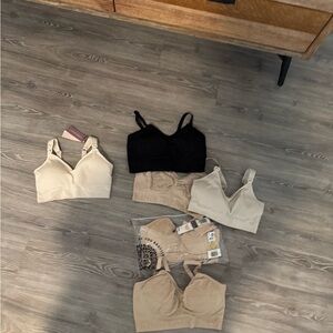 Kindred Bravely nursing/pumping bras. 2 new and rest in EUC. All size medium